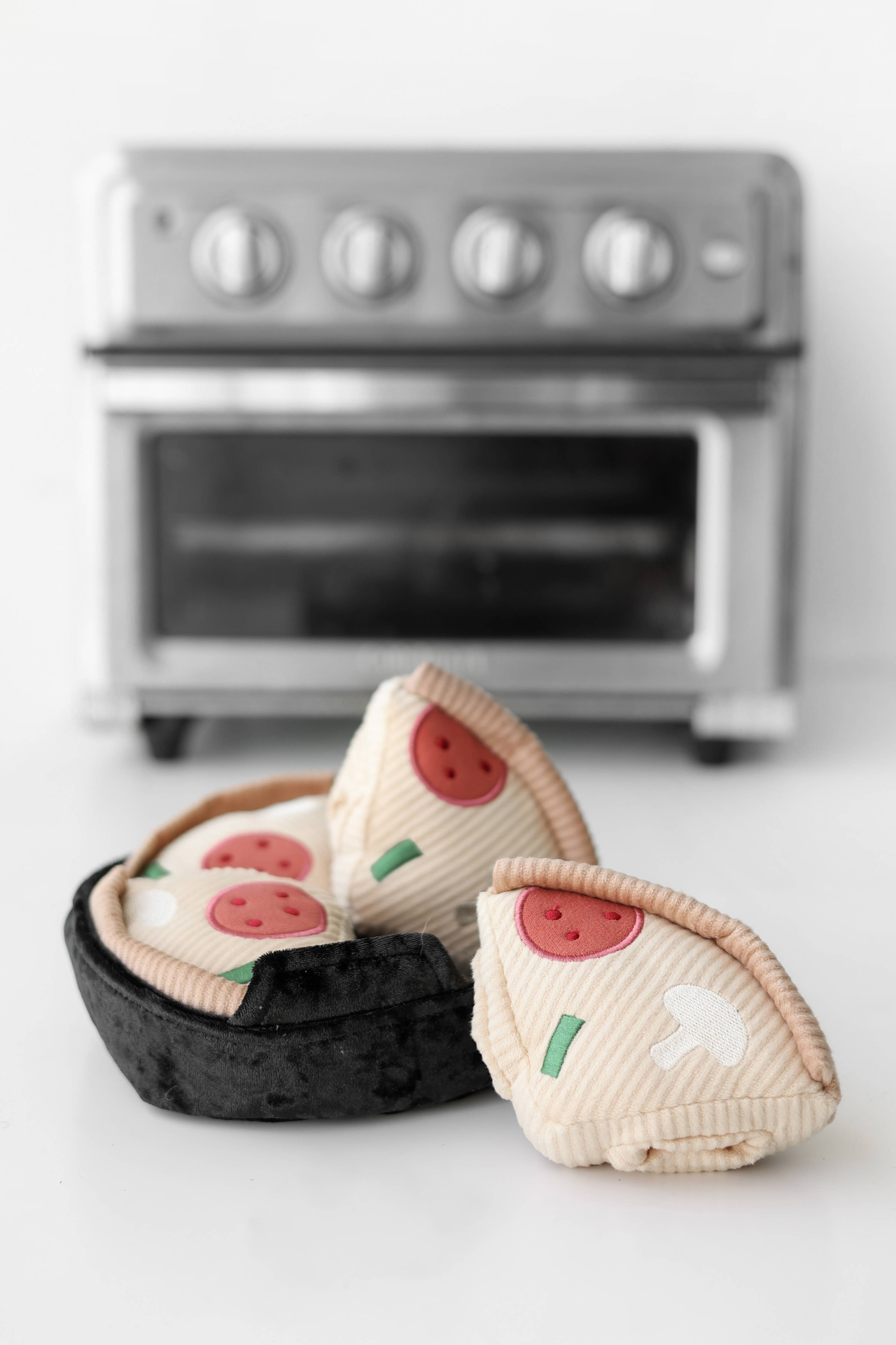 Gioco per cani 'Deep Dish Pizza' per arricchimento
