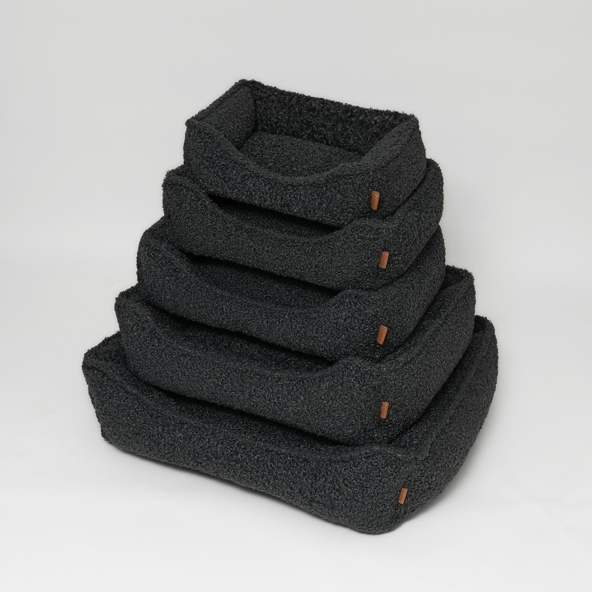 Cuccia per cani Tora di Staey | Tessuto riccio Storm: X-Large